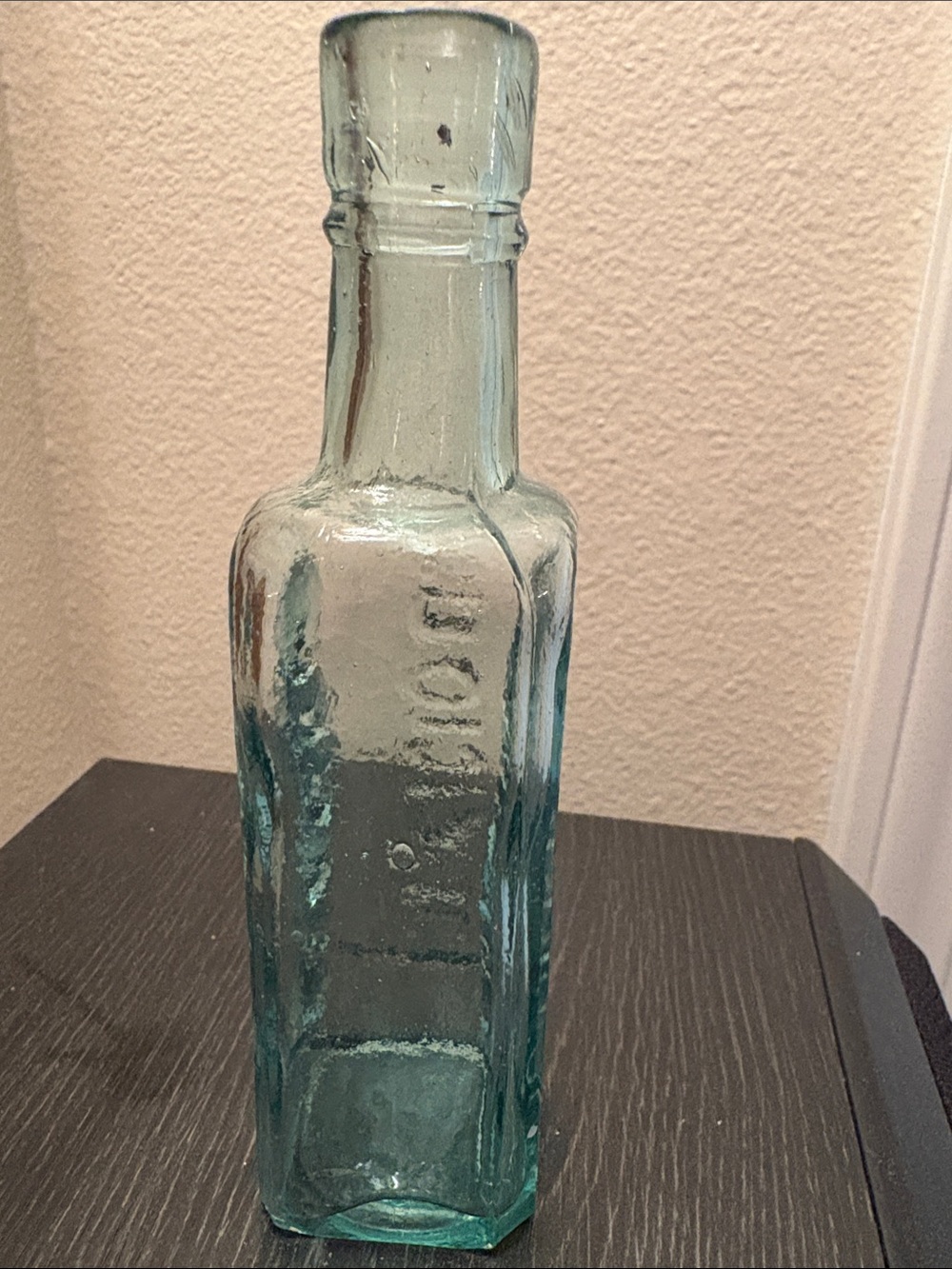 Vintage Aqua Granny’s Delicious Sauce Bottle from the UK. Great condition - Picture 4 of 10